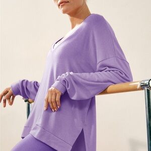 Long Weekend Lounge Pullover - Light Amethyst / L Beyond Yoga